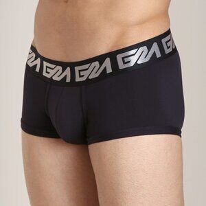 Garcon Model Black Trunk